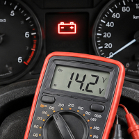 5️⃣ Contrôlez que la batterie recharge 