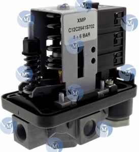 PRESSOSTAT TELEMECANIQUE XMP 6 / XMP6 / CM6 - Pressostat EAU Tripolaire