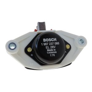 Régulateur Bosch pour alternateur BOSCH 1197311310 - Régulateur BOSCH d'alternateur HC CARGO et 335551